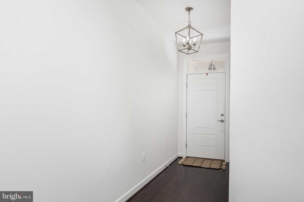 7933 Turtle Creek Cir - Photo 5 of 50