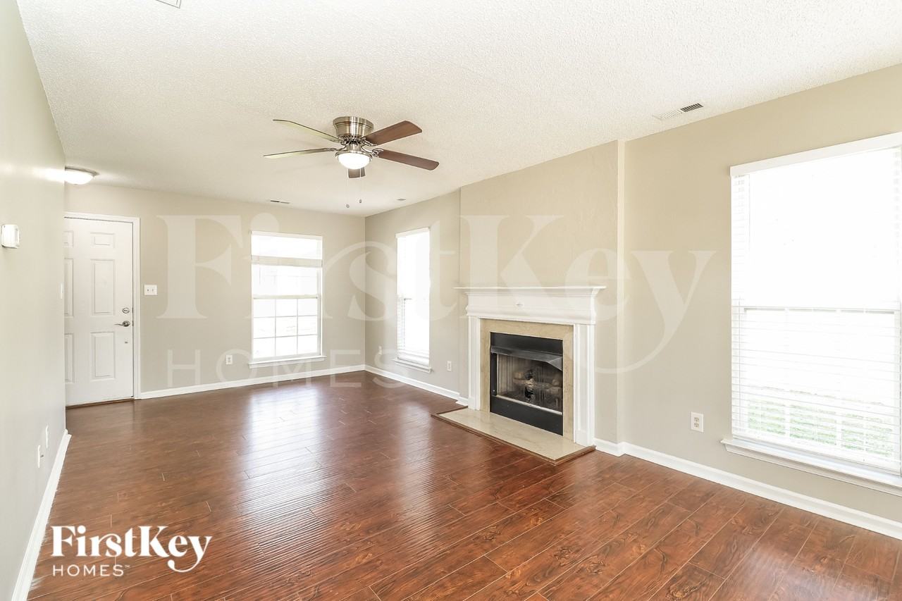 4215 Suttle Pl - Photo 3 of 19