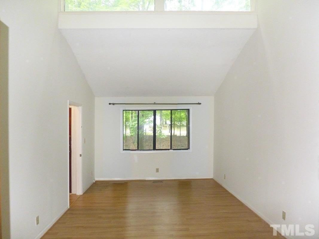 100 Barrington Hill Rd - Photo 3 of 24