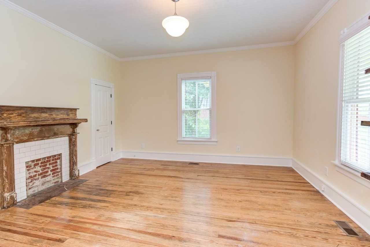 510 Oakwood Ave - Photo 6 of 49