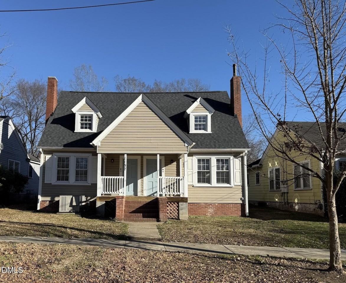 1102 N Buchanan Blvd Unit B - Photo 3 of 25