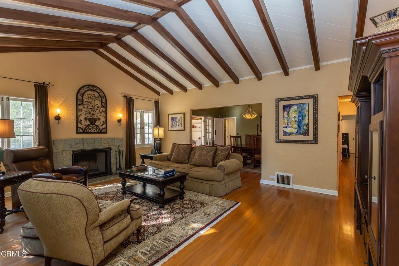 2069 Mar Vista Ave - Photo 5 of 50