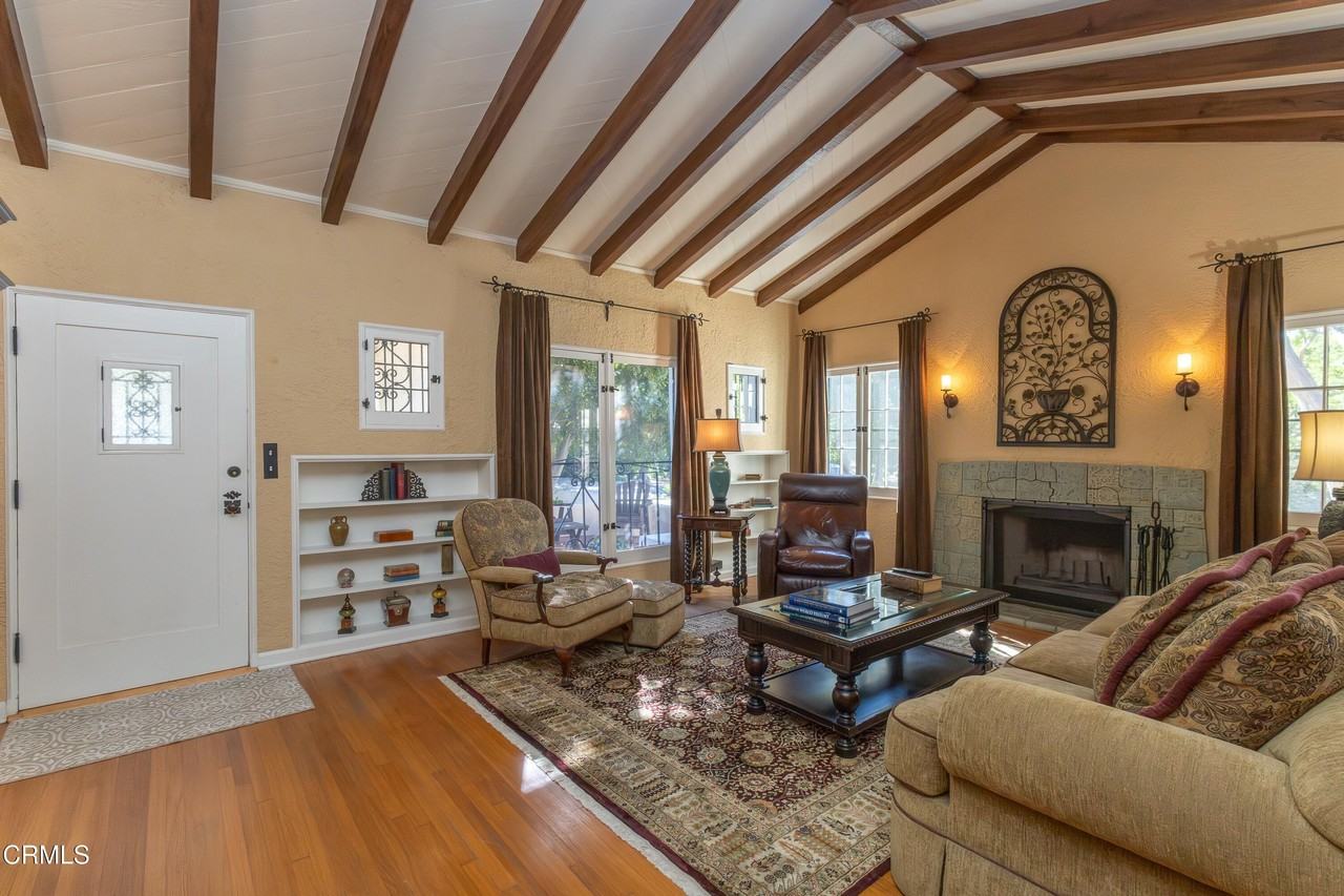 2069 Mar Vista Ave - Photo 7 of 50