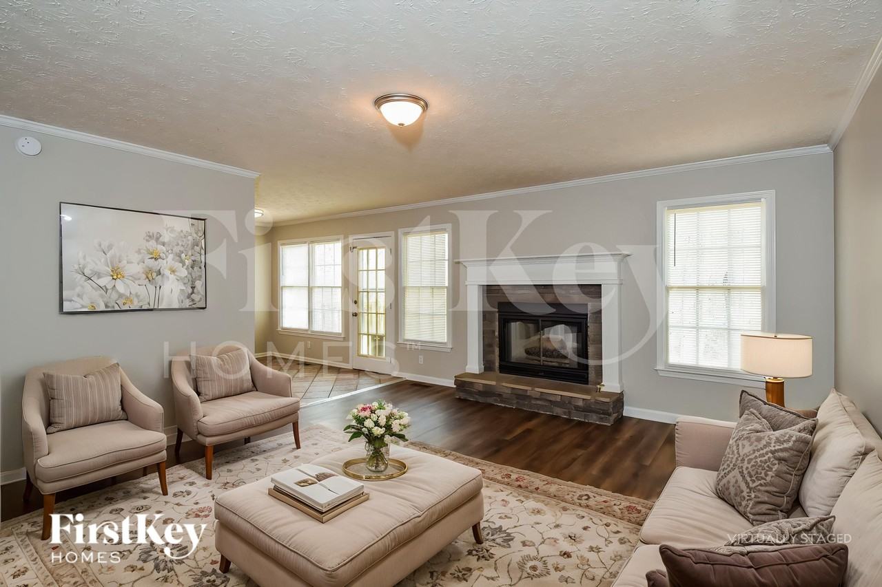 6215 Little Ridge Rd - Photo 3 of 19