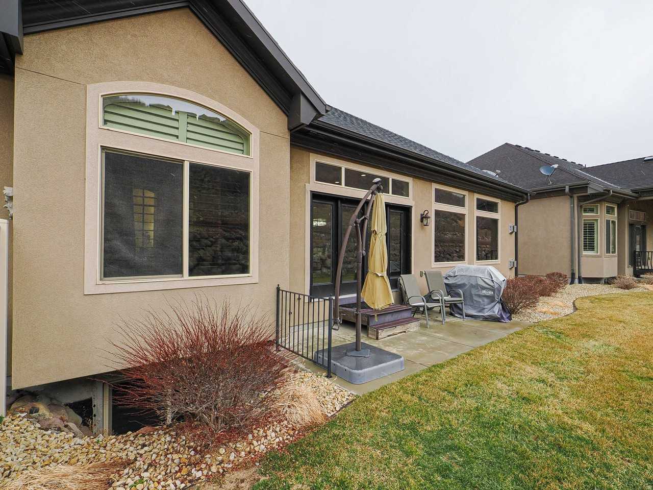 1154 E Sunset Dunes Way - Photo 3 of 50