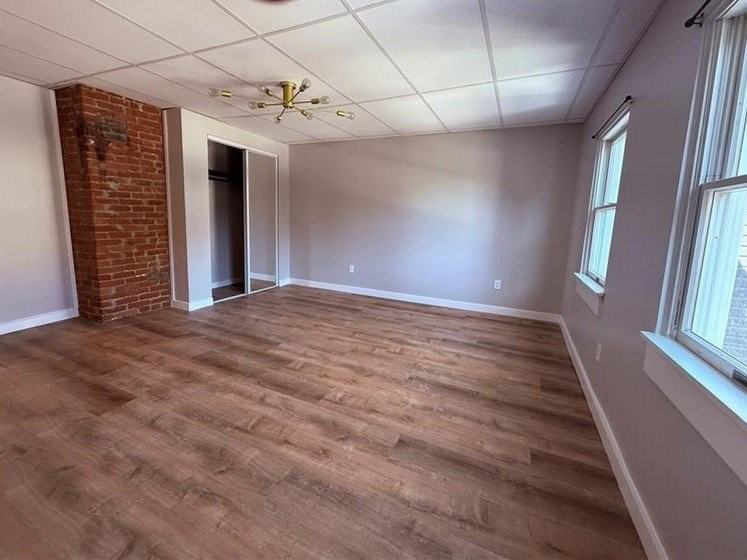 32 Cherry St - Photo 7 of 13