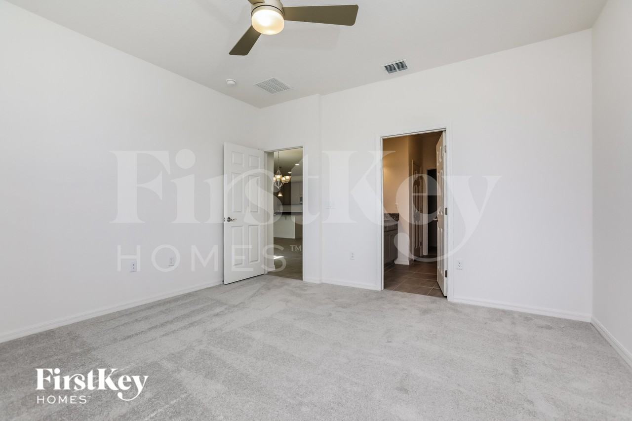 1169 Spokane Pt - Photo 7 of 16