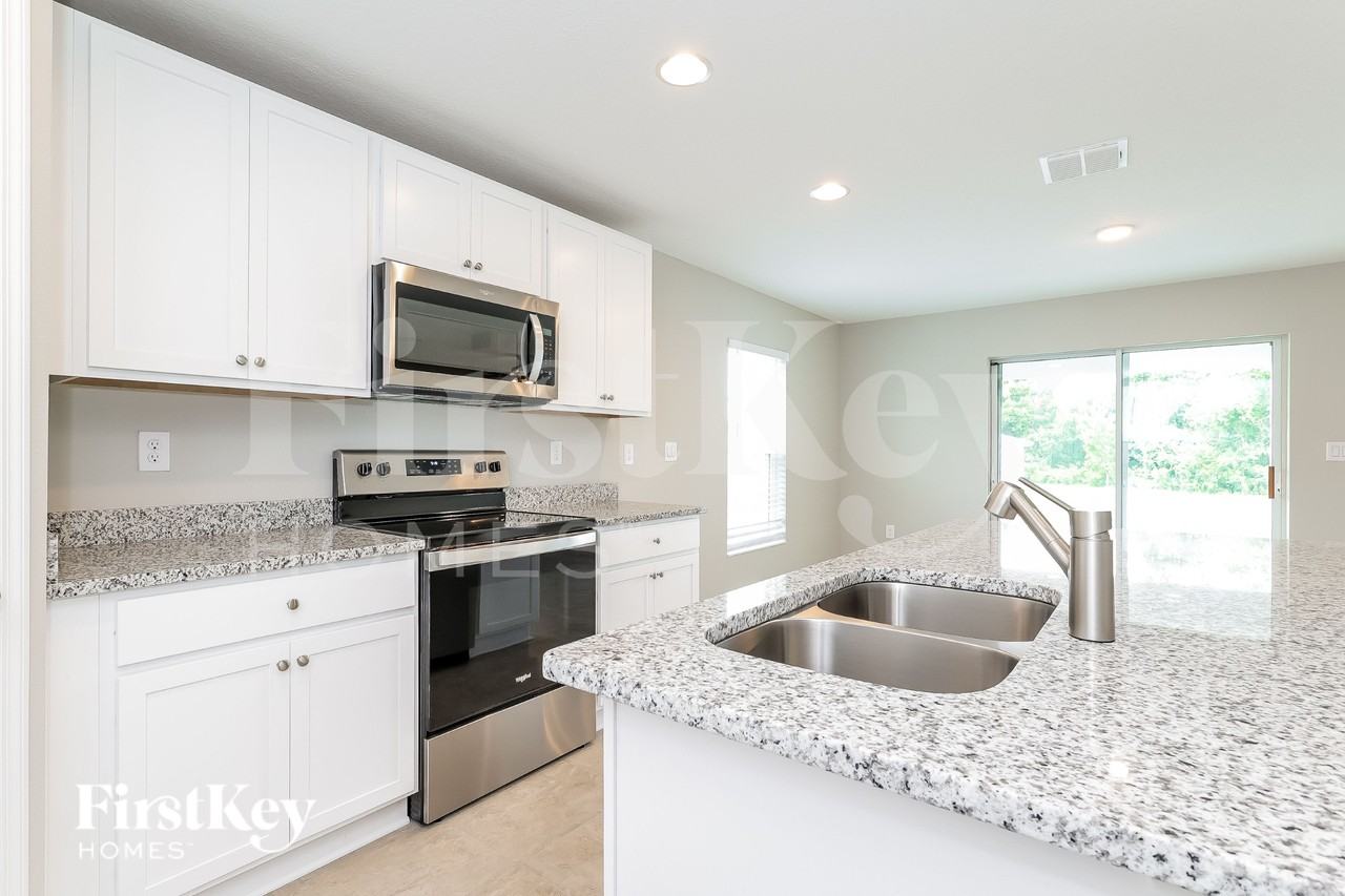 159 Southern Breeze Loop - Photo 6 of 16