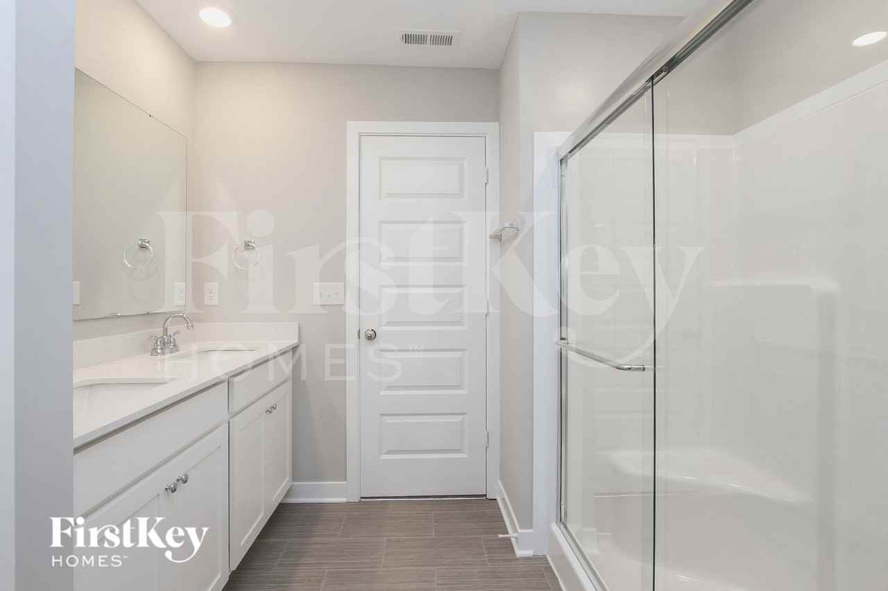 2335 S Carlota Dr - Photo 6 of 15