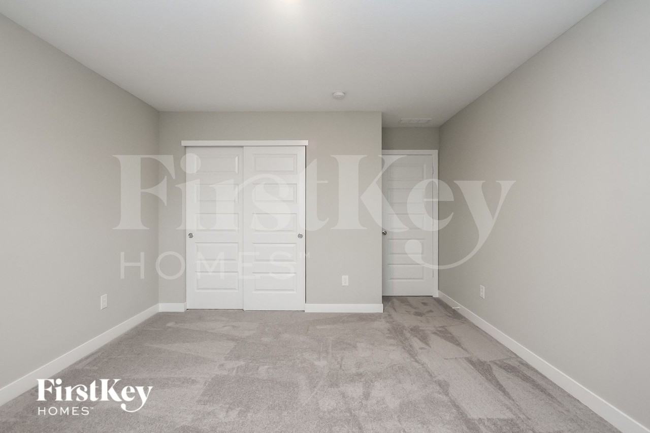 2335 S Carlota Dr - Photo 7 of 15