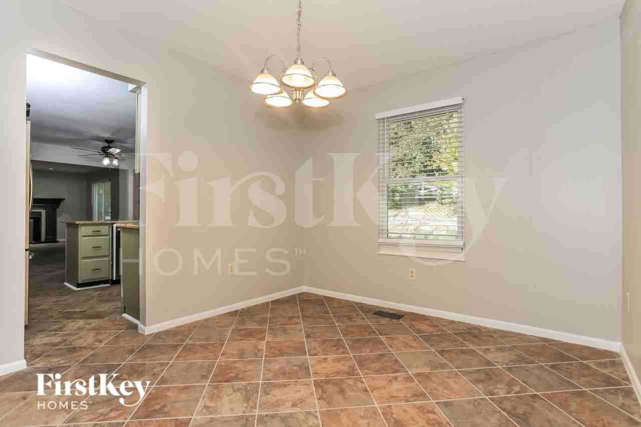 6012 Kingsgate Dr - Photo 7 of 15