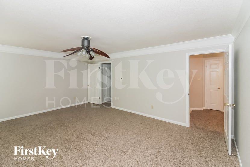 594 Featherwind Cv N - Photo 7 of 15