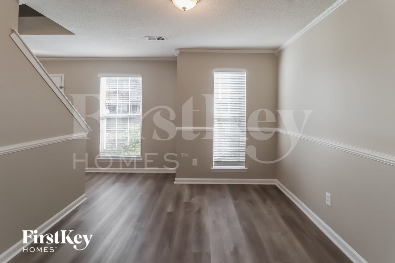 13828 Connell Green Dr - Photo 3 of 15