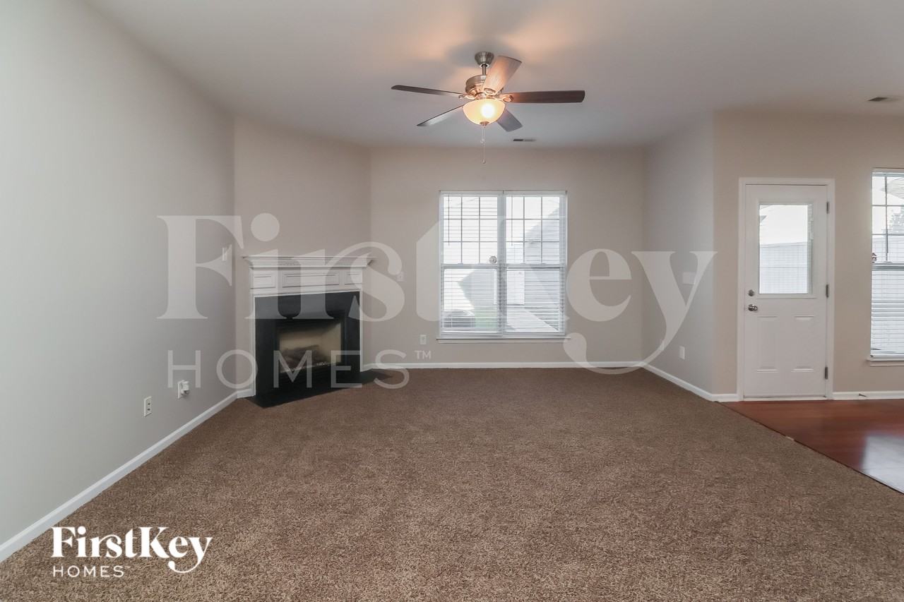 13828 Connell Green Dr - Photo 4 of 15