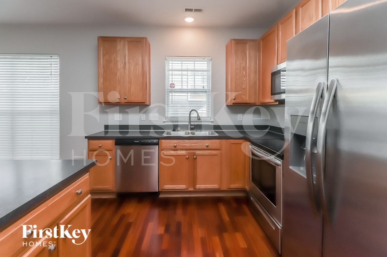 13828 Connell Green Dr - Photo 7 of 15