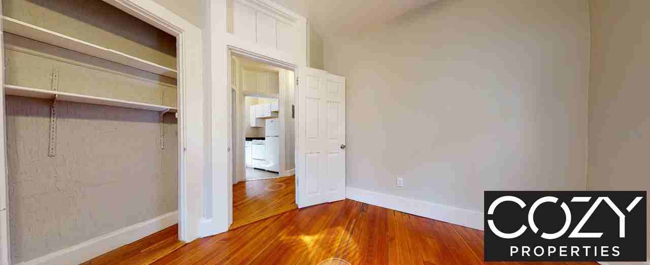 48 Jfk St #16 - Photo 2 of 4