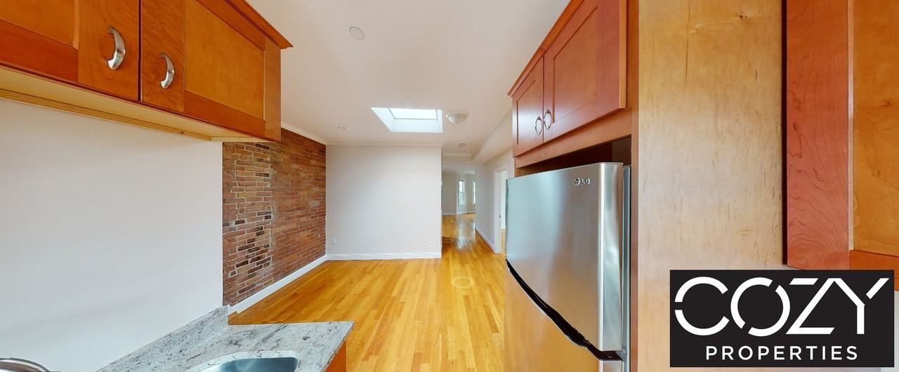 9 Marney St #3 - Photo 3 of 8