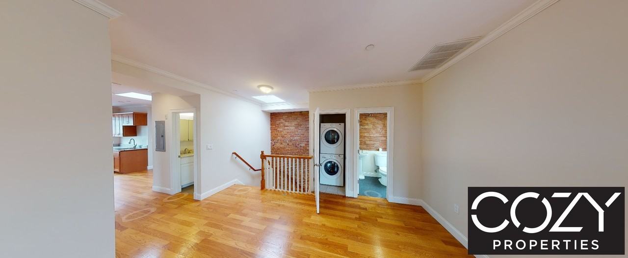 9 Marney St #3 - Photo 4 of 8