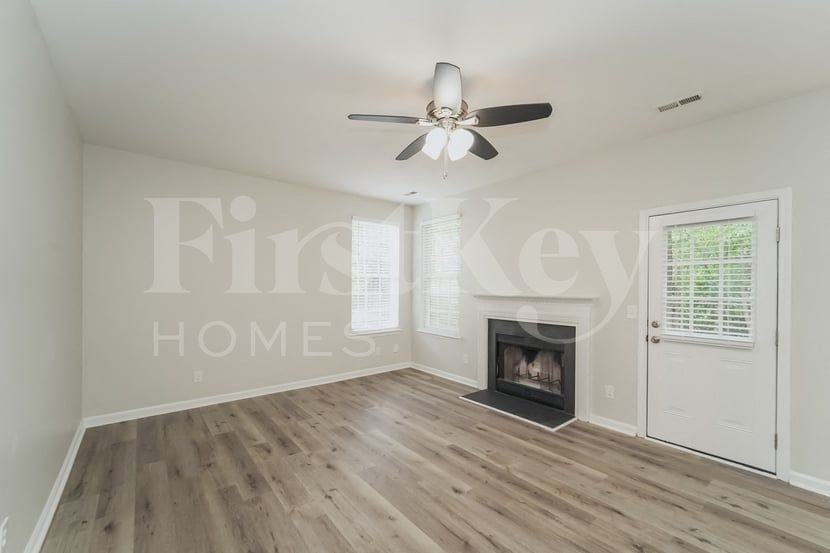 6412 Spanish Moss Ln - Photo 5 of 15