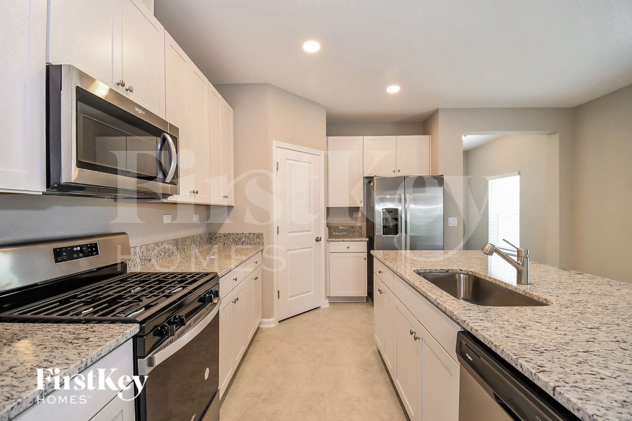 75344 Fox Cross Ave - Photo 6 of 15