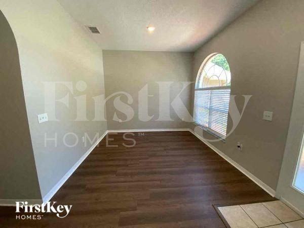 2409 Wheeler Groves Dr - Photo 4 of 11