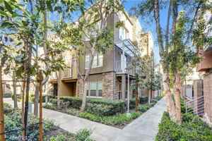 featured image of 226 E Jeanette Ln