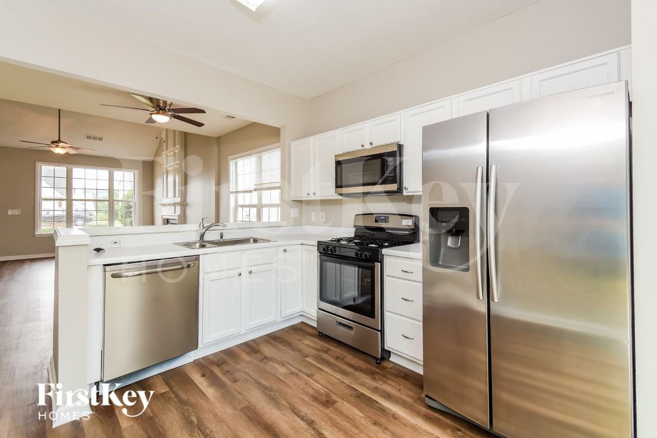 1743 Taynton Cir Nw - Photo 6 of 15