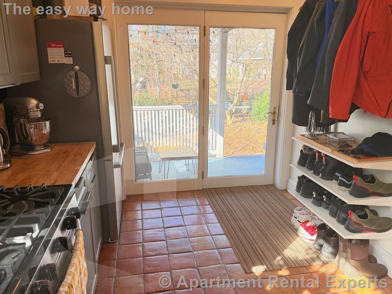 138 Larch Rd - Photo 2 of 19