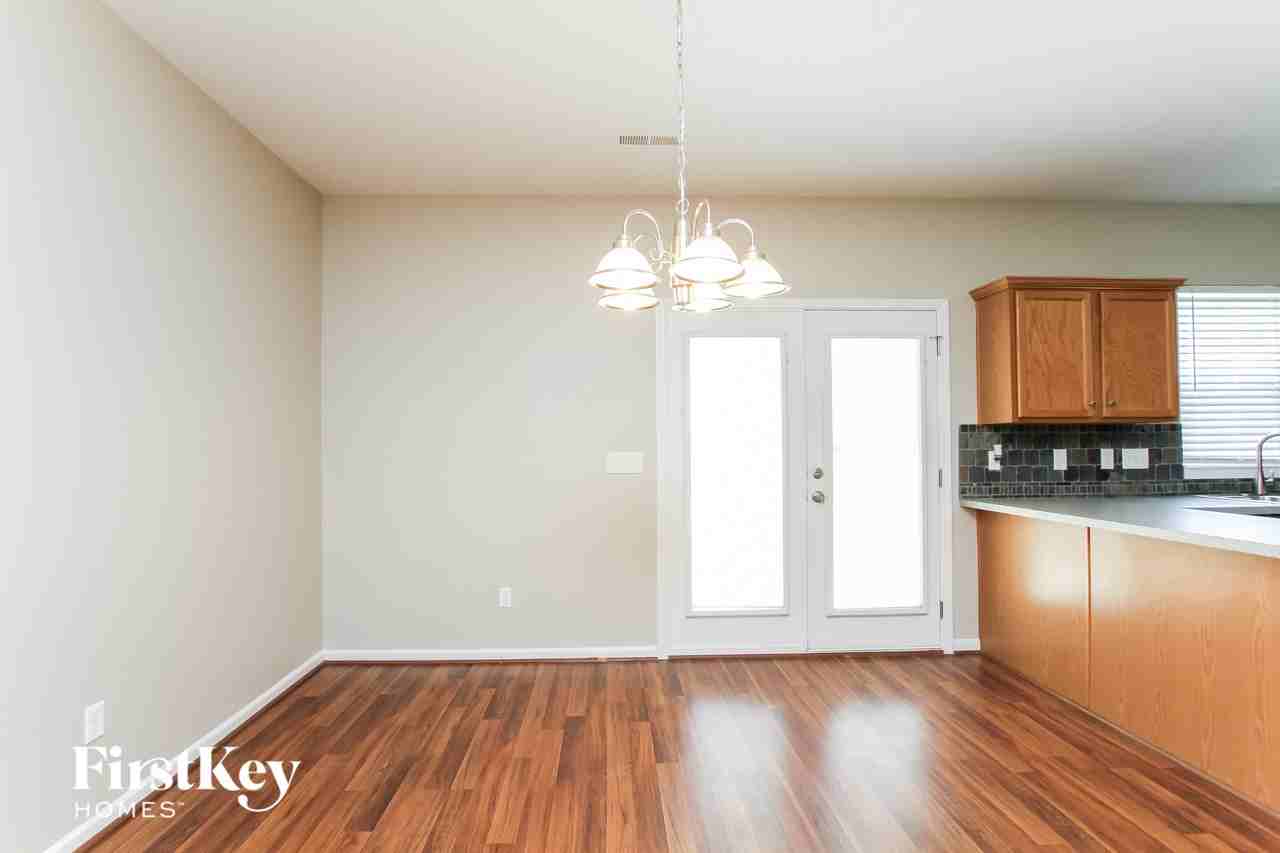 13612 Swinton Rd - Photo 4 of 15