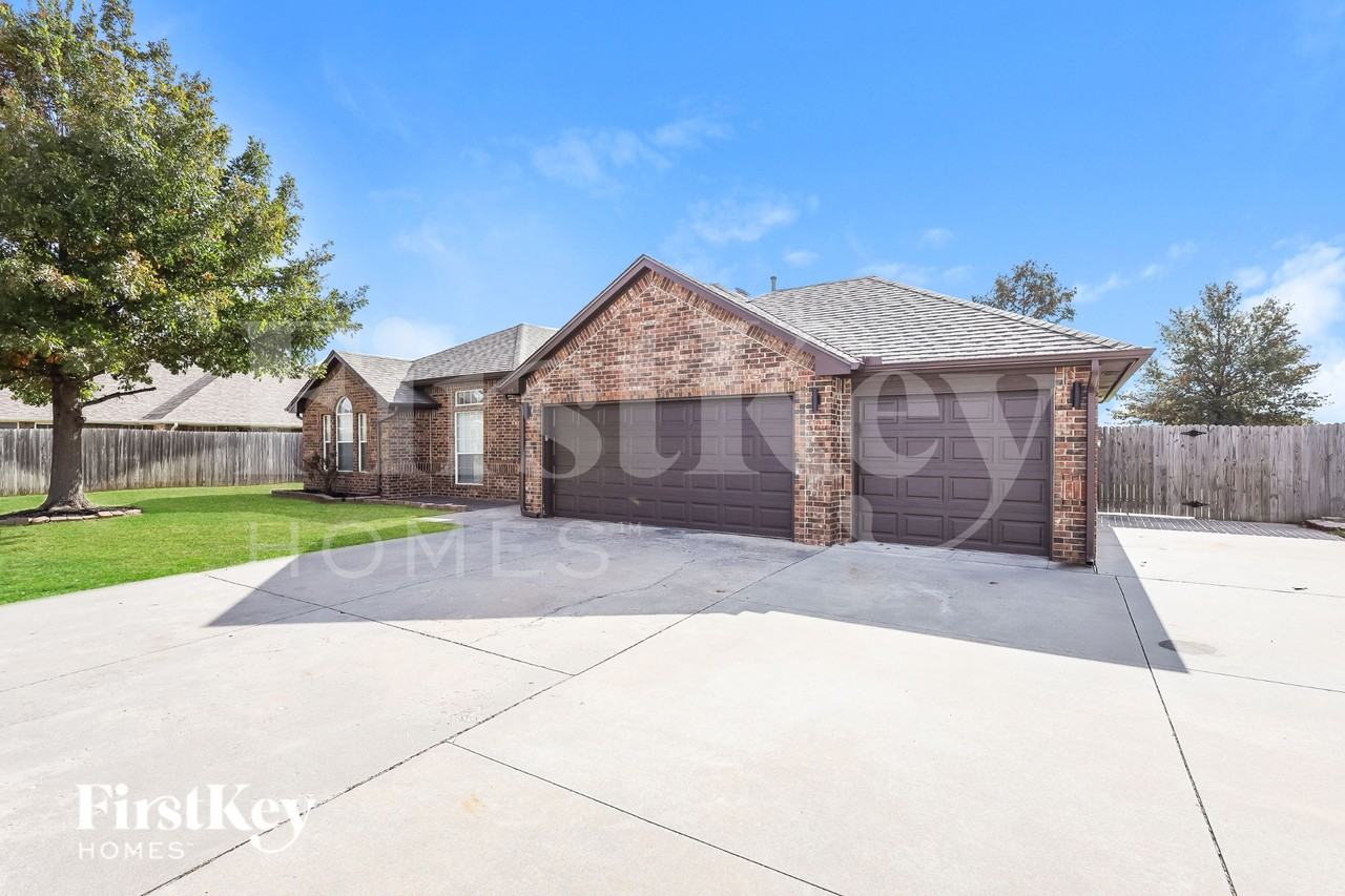 116 Sw 138th St - Photo 2 of 15