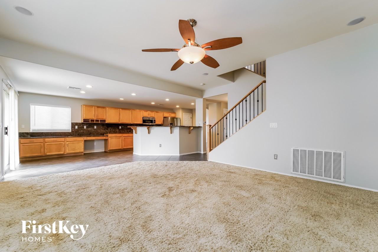 8202 S Placita Gijon - Photo 3 of 15