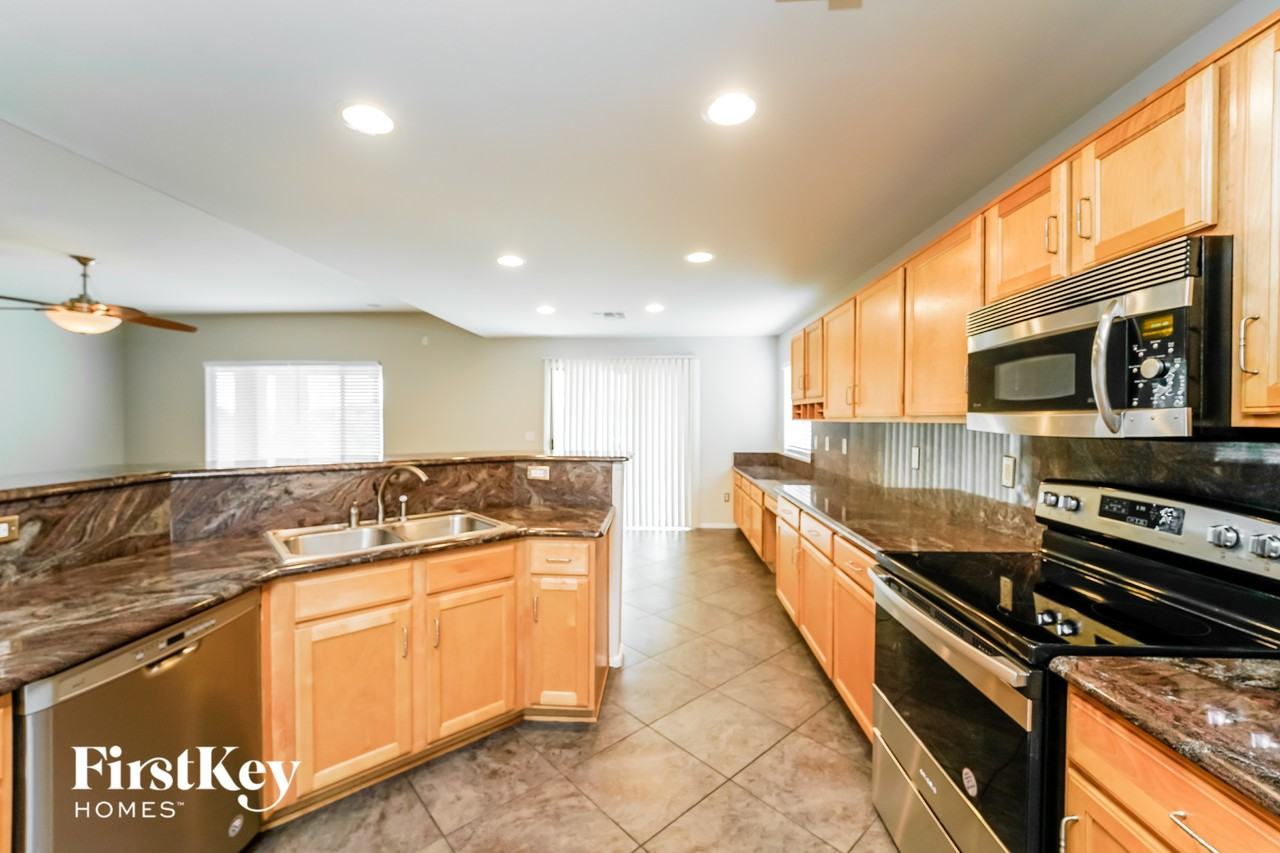 8202 S Placita Gijon - Photo 6 of 15