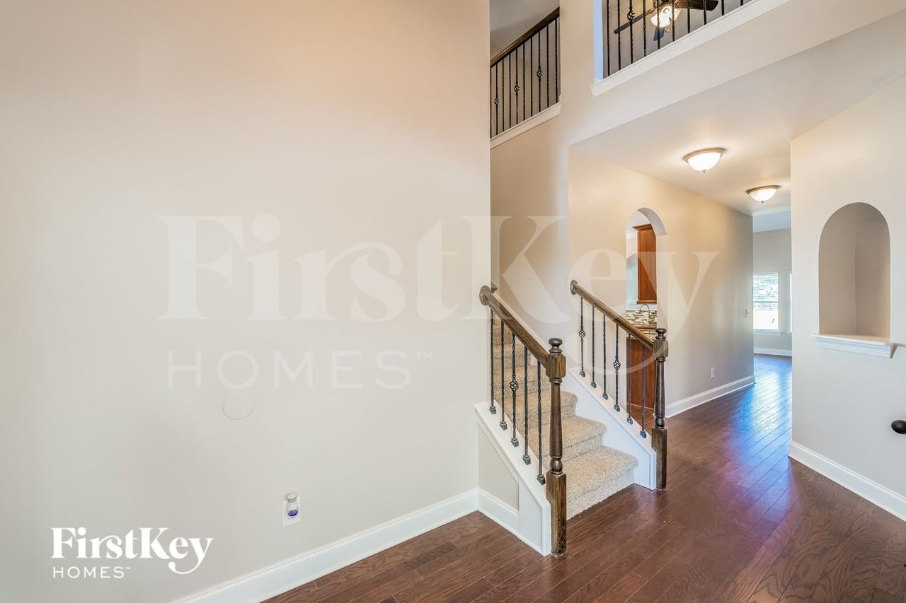 506 Blackberry Gln - Photo 2 of 15