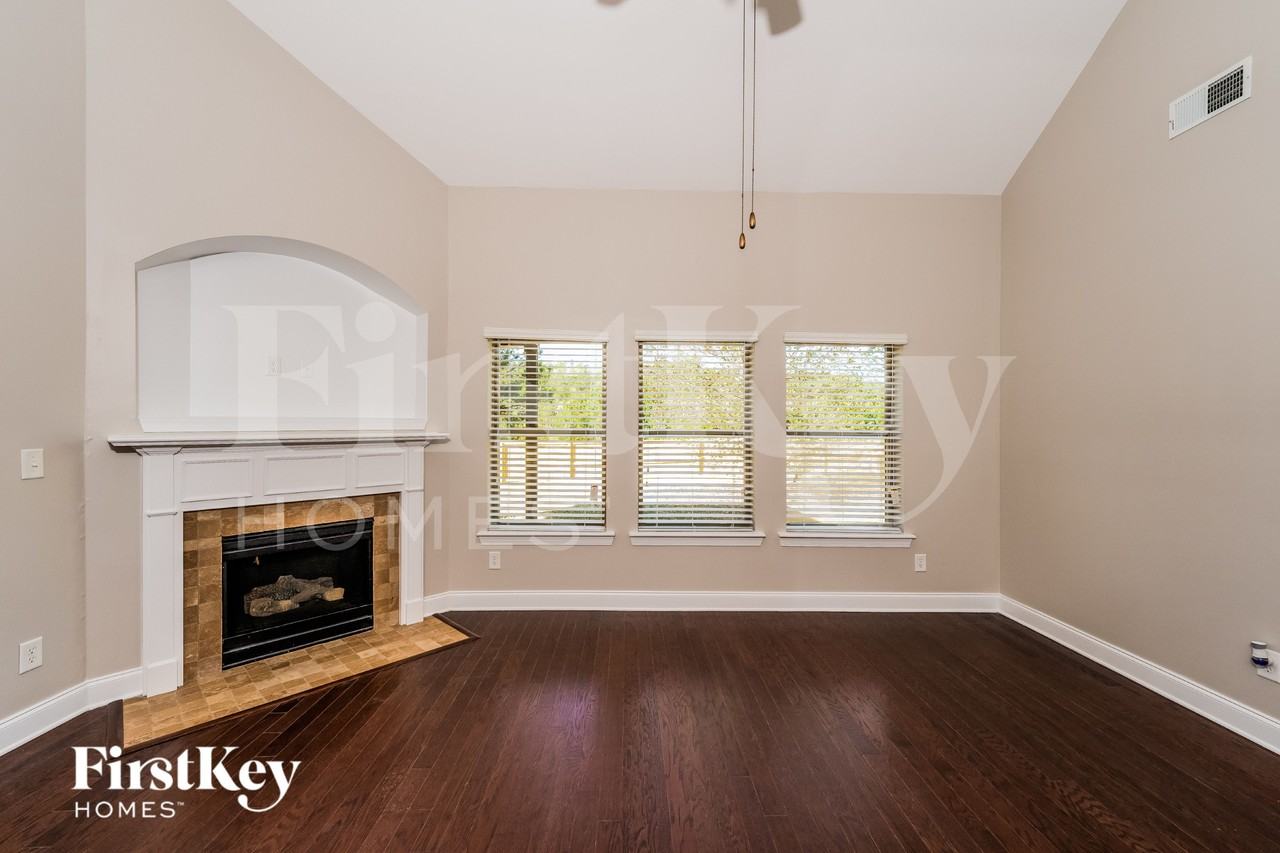 506 Blackberry Gln - Photo 3 of 15