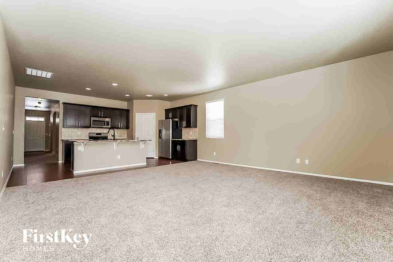 6464 N Ensenada Ct - Photo 4 of 13