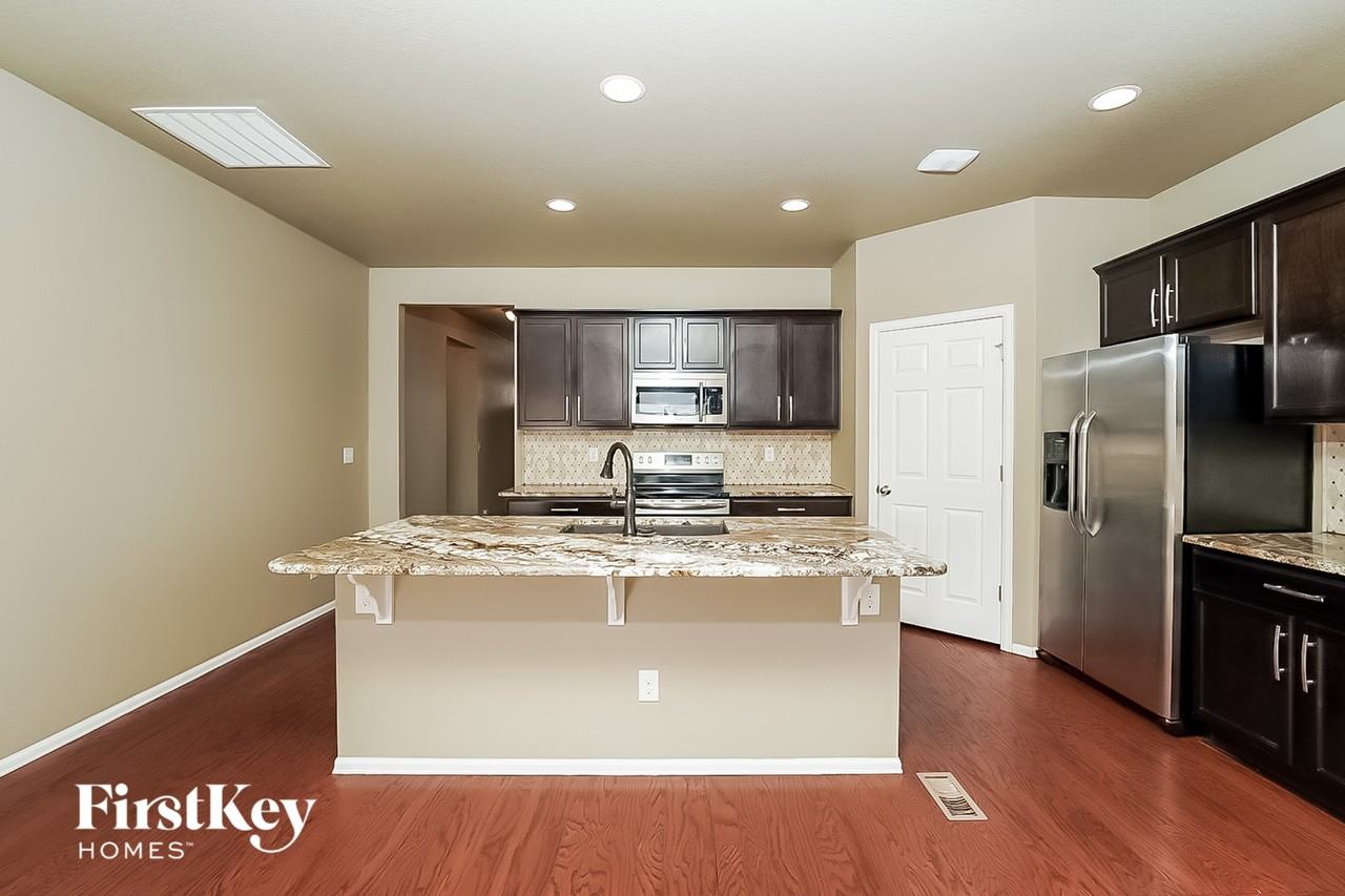 6464 N Ensenada Ct - Photo 5 of 13