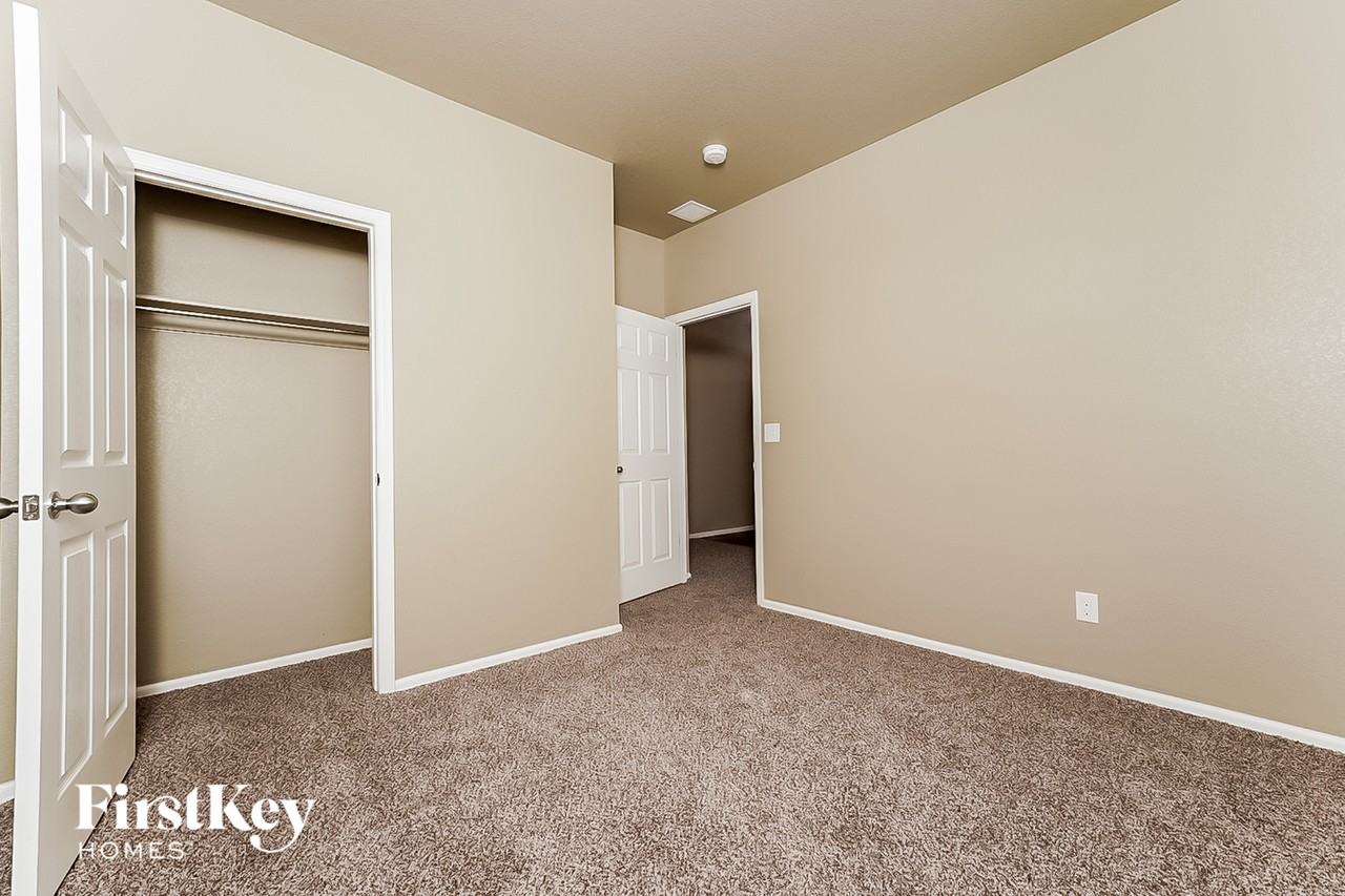 6464 N Ensenada Ct - Photo 7 of 13