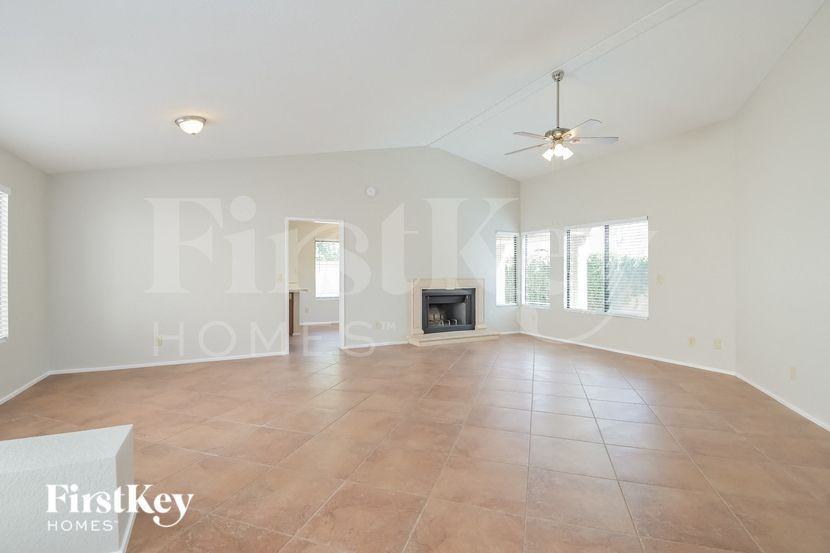 3240 N Hill Farm Dr - Photo 2 of 15