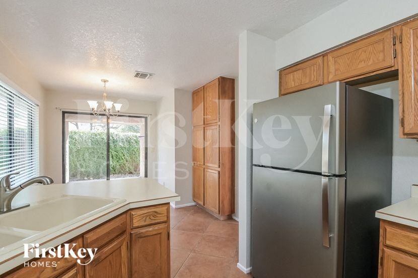 3240 N Hill Farm Dr - Photo 5 of 15