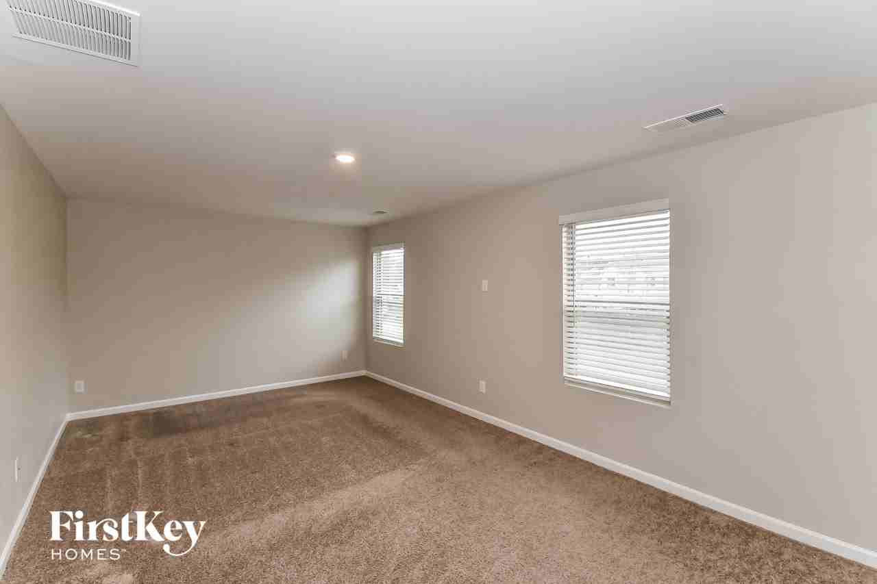 3006 Chris Cir - Photo 5 of 12