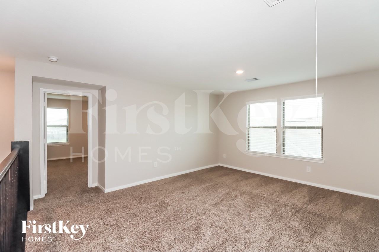 16550 Bouldgreen St - Photo 7 of 15