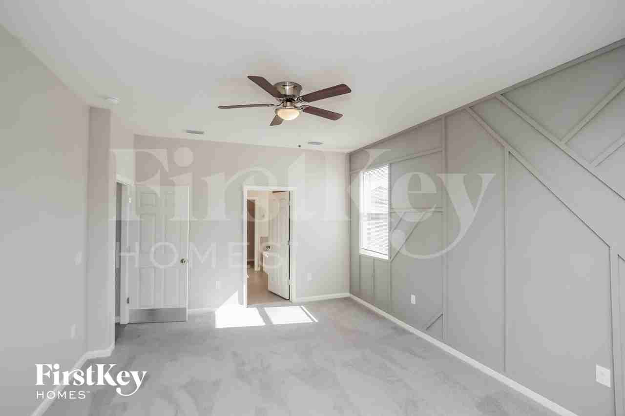 4709 Alligator Flag Cir - Photo 7 of 15