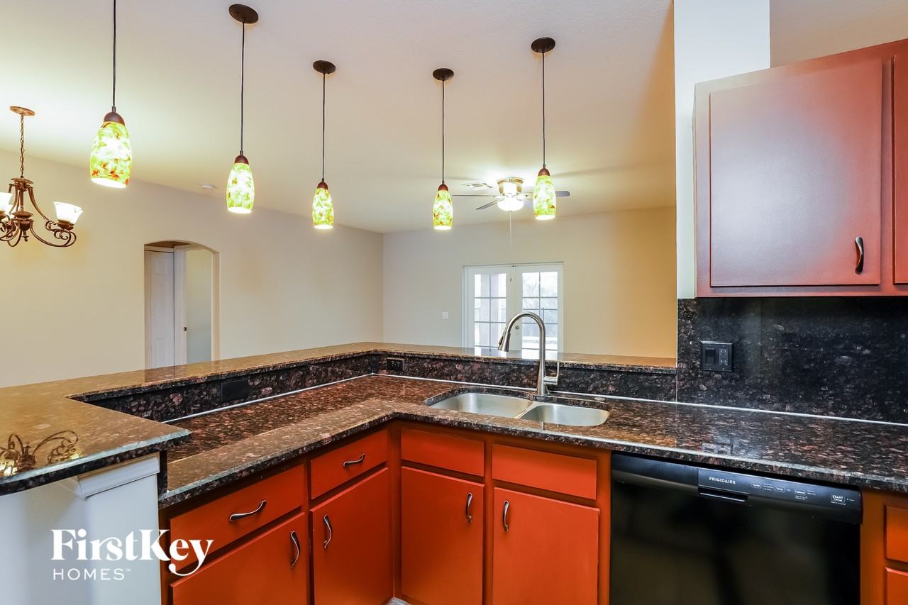 806 Anza Ave - Photo 6 of 15