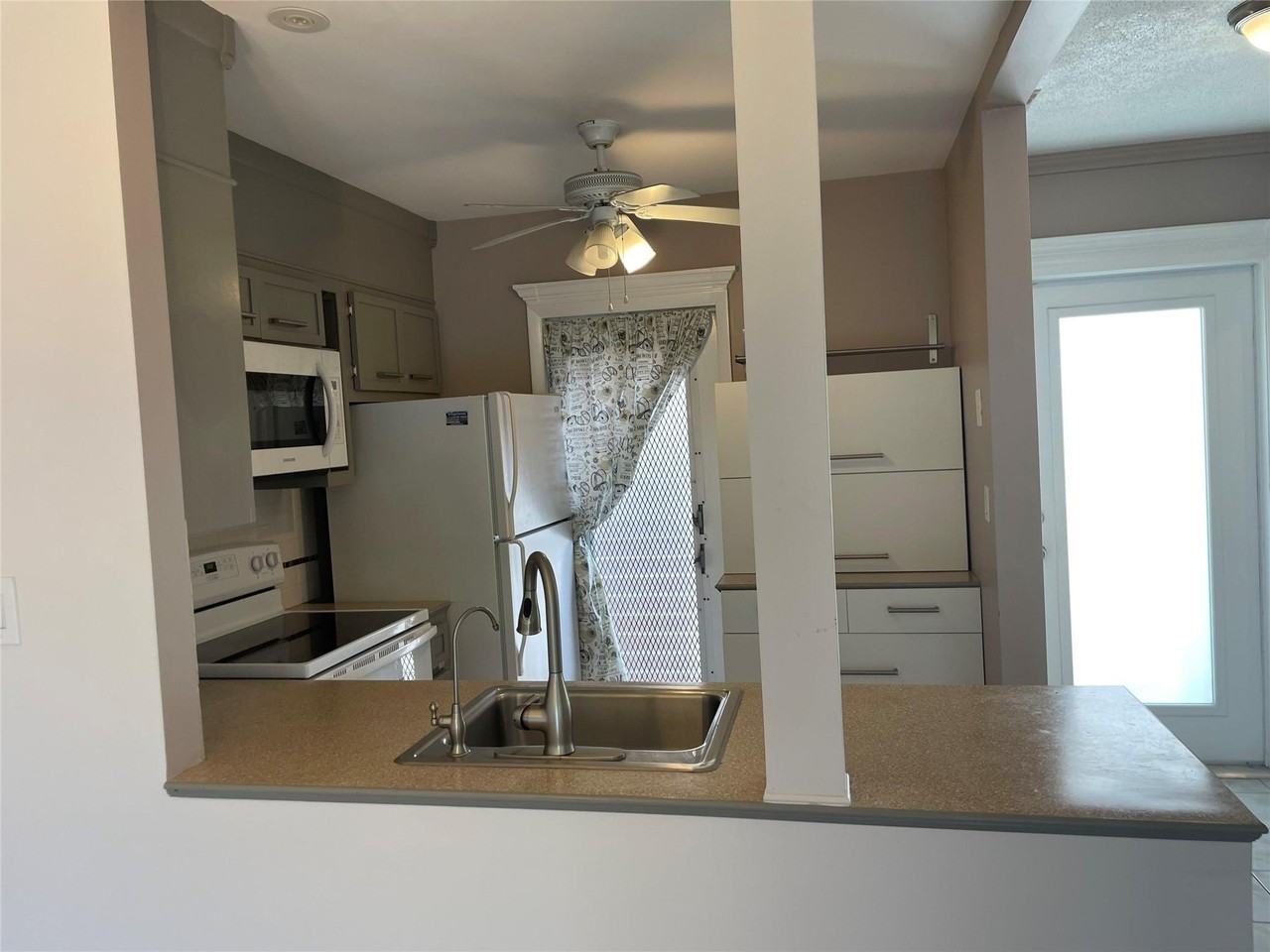 4421 Nw 16th St #G211 - Photo 2 of 11