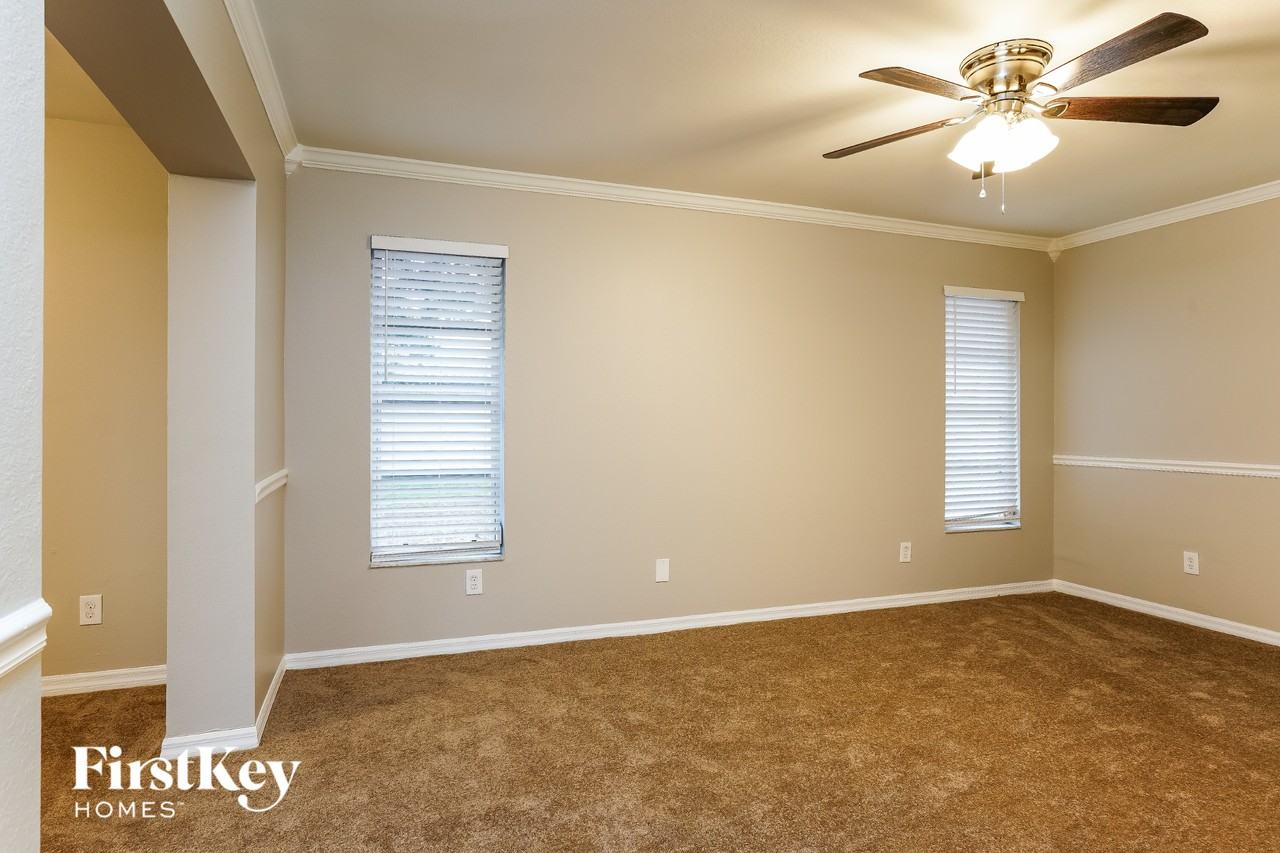 1108 Sw 22nd Ter - Photo 5 of 13