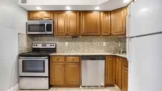 3111 Oakland Shores Dr Apt F108 - Photo 1 of 1