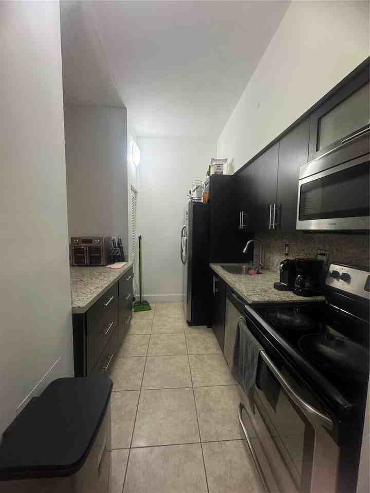 7420 W 20th Ave Apt 246 - Photo 5 of 24