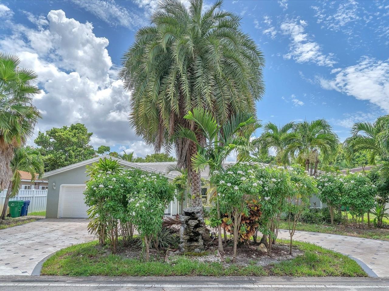 11762 Nw 26th Ct - Photo 7 of 37