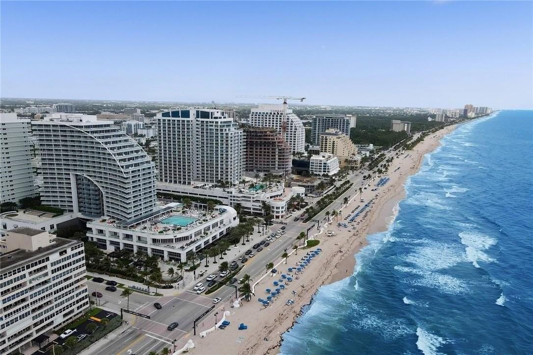 3101 Bayshore Dr Unit 1806 - Photo 4 of 29