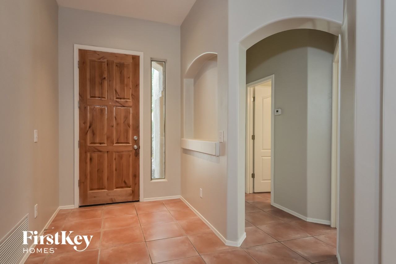 8551 N Rolling River Dr - Photo 2 of 15